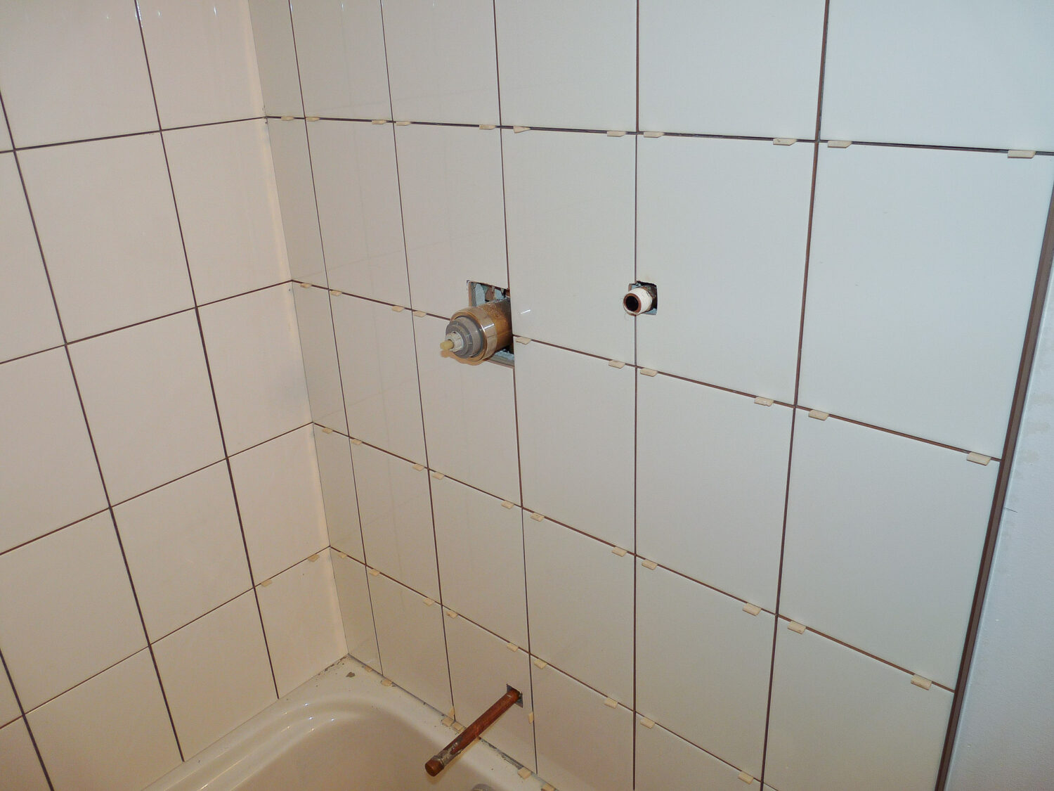 White Tile Tub Surround