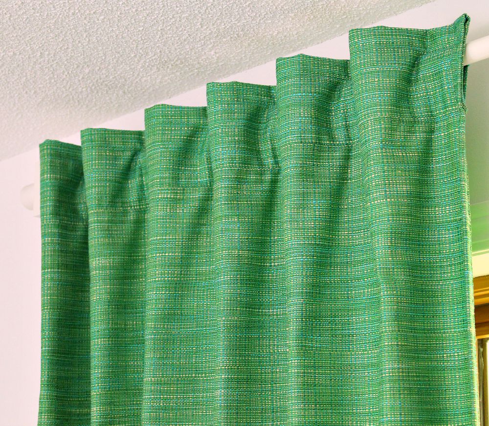 What is a Hidden Tab Curtain?