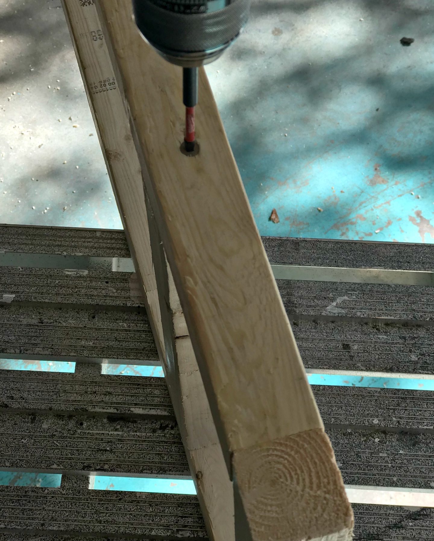 Beginner DIY Wood Bench Project for Outdoors | Easy DIY Bench with Minimal Tools (Sponsored by The Home Depot Canada)