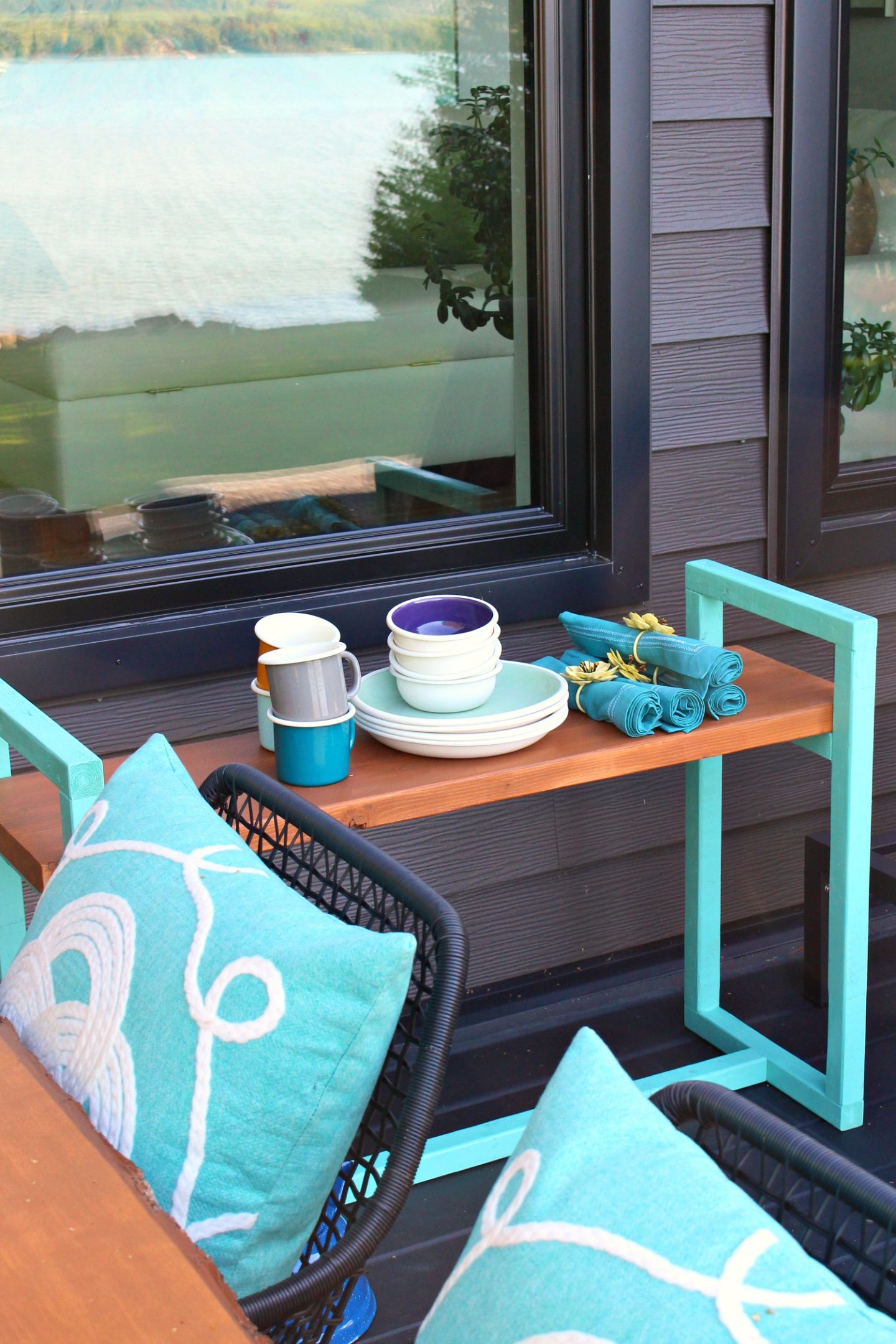 Beginner DIY Wood Bench Project for Outdoors | Easy DIY Bench with Minimal Tools (Sponsored by The Home Depot Canada)