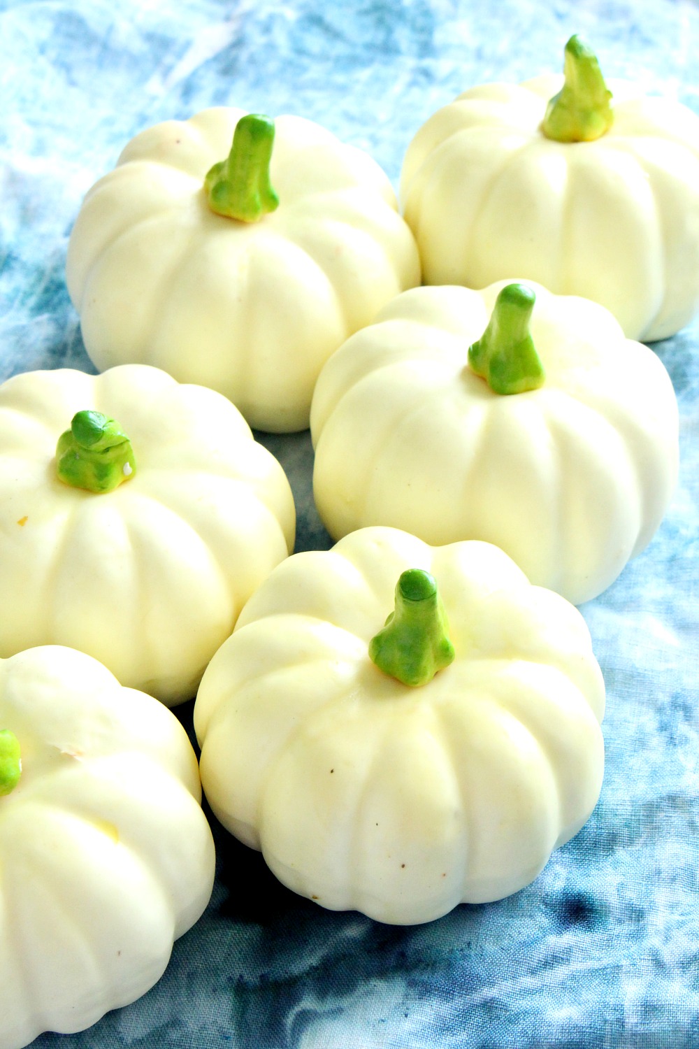 DIY Chalk Painted Pumpkins | Make Blue/Grey Heirloom Pumpkins!