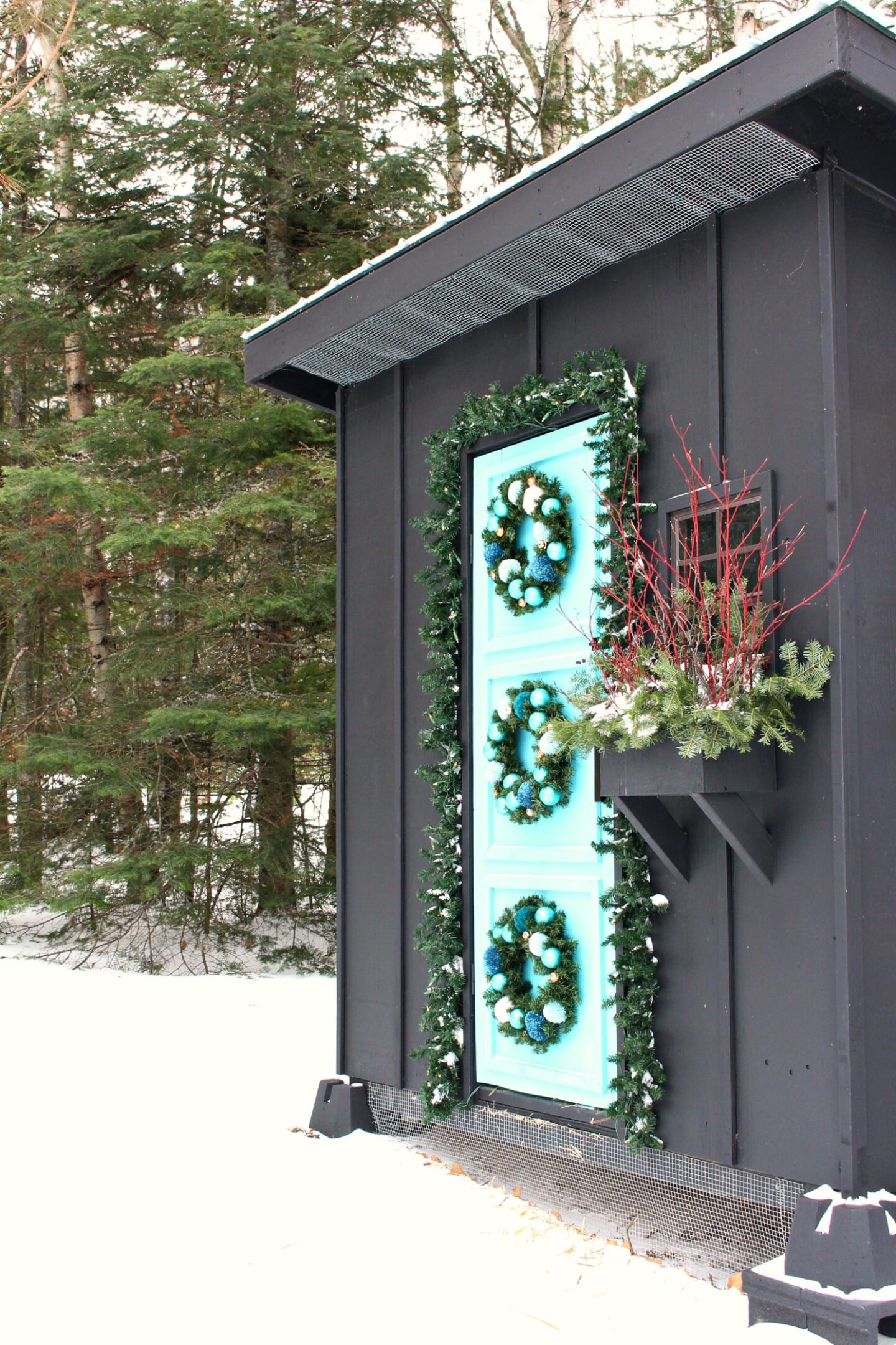 Christmas Chicken Coop Decor