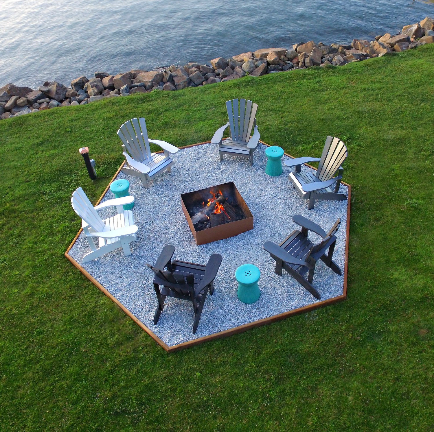 Lake Side Fire Pit Design