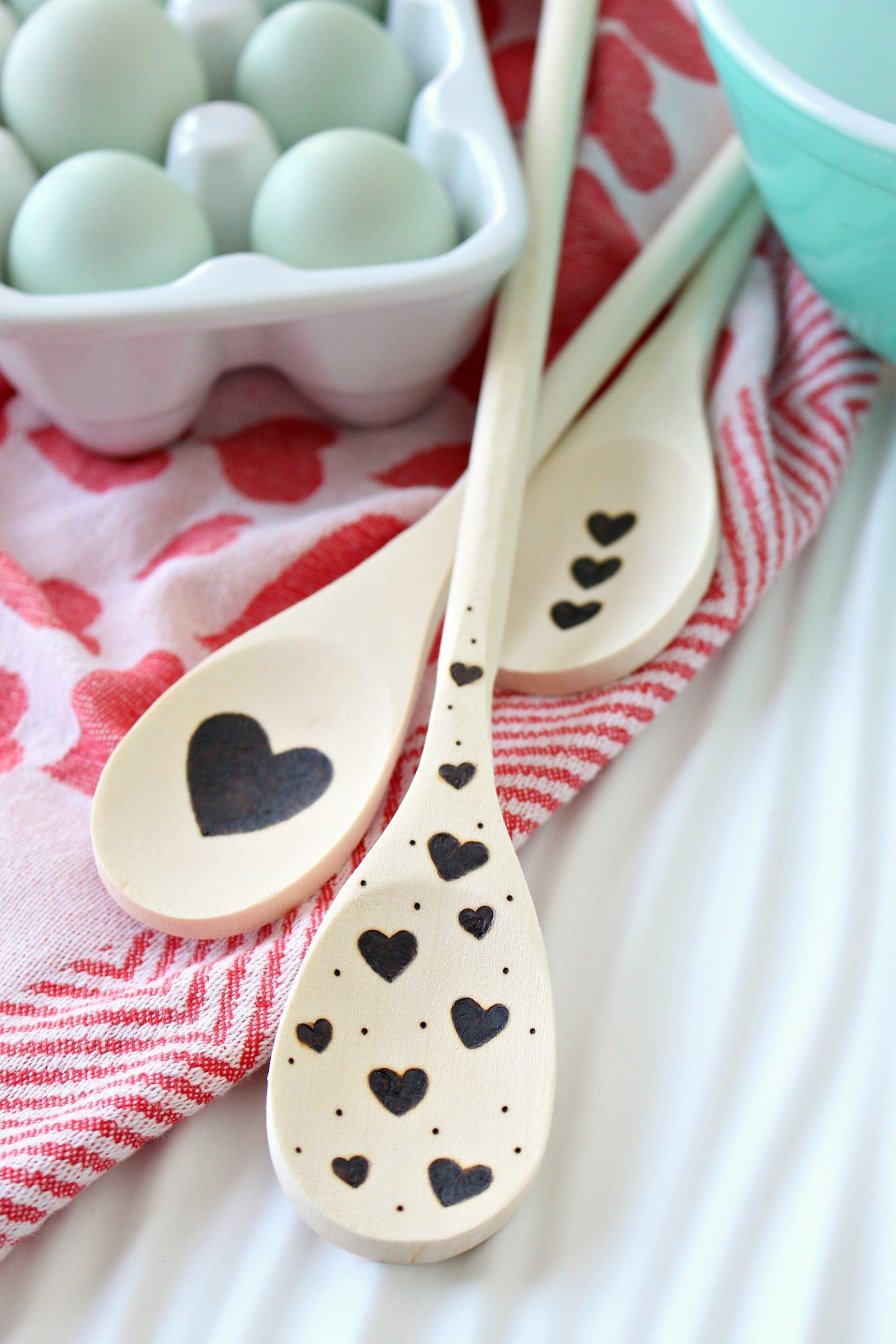 DIY Wood Burned Wooden Spoon | Easy DIY Valentine's Day Gift Idea