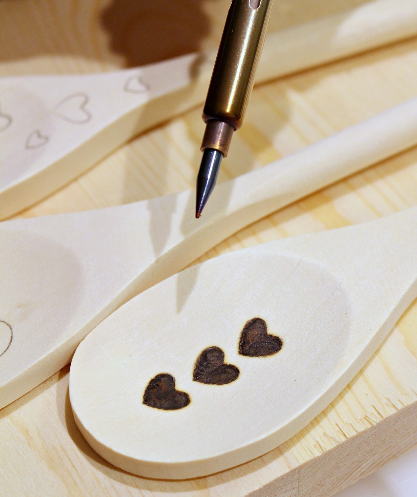 DIY Wood Burned Wooden Spoon | Easy DIY Valentine's Day Gift Idea
