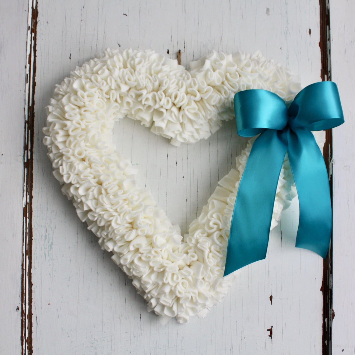 Modern Valentine's Decor