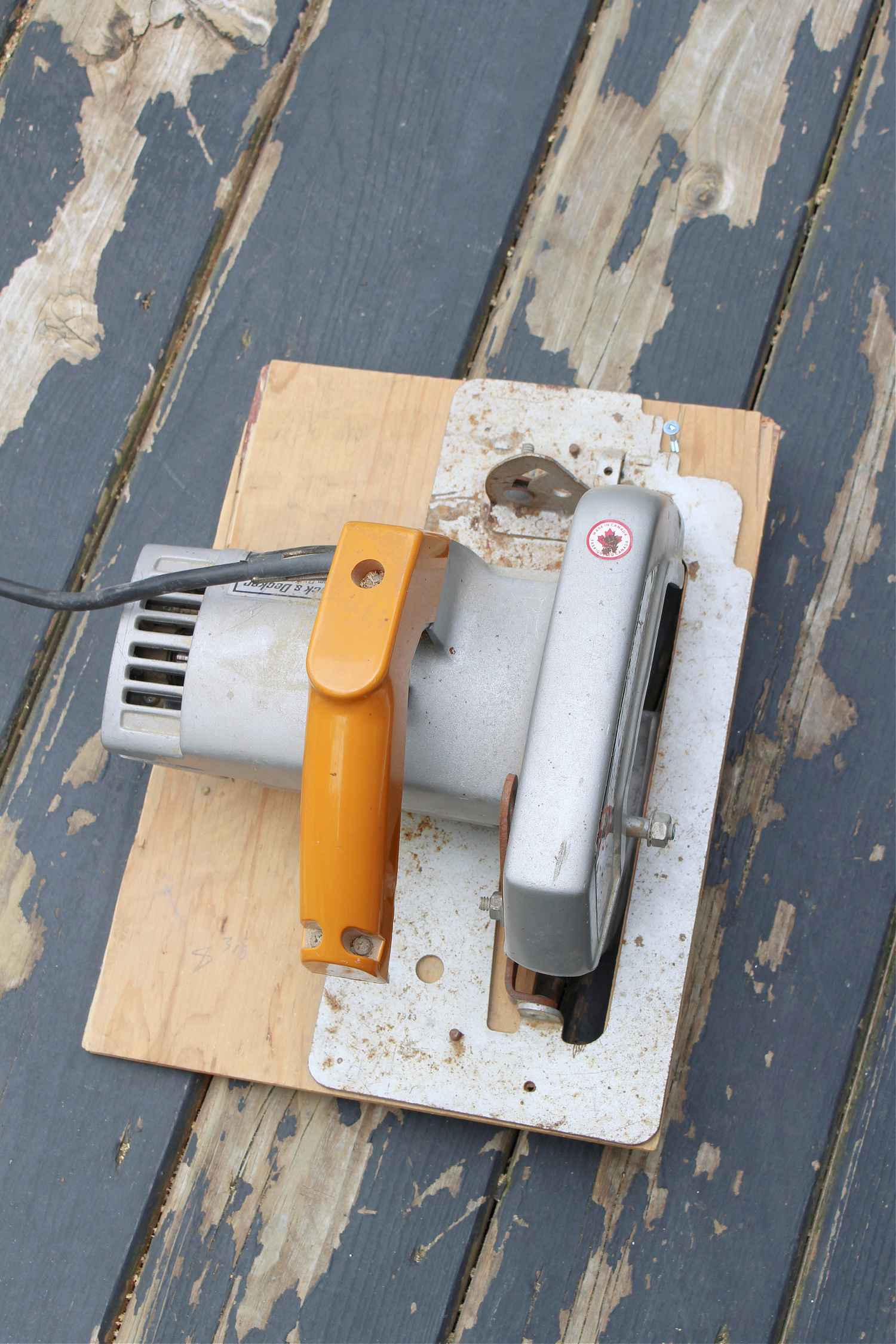 How to Use a Circular Saw to Widen Gaps Between Deck Boards