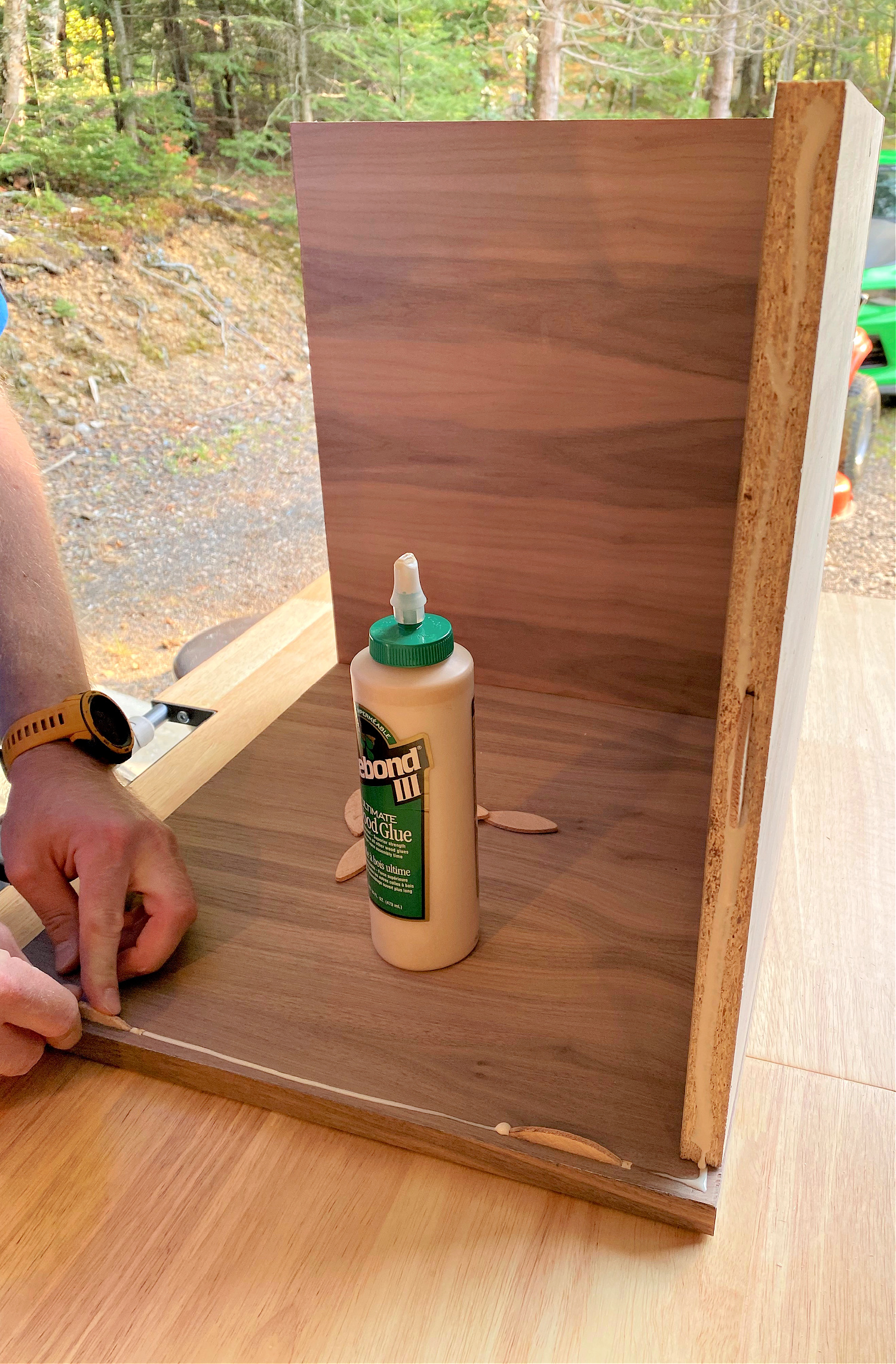 how to build furniture without screws