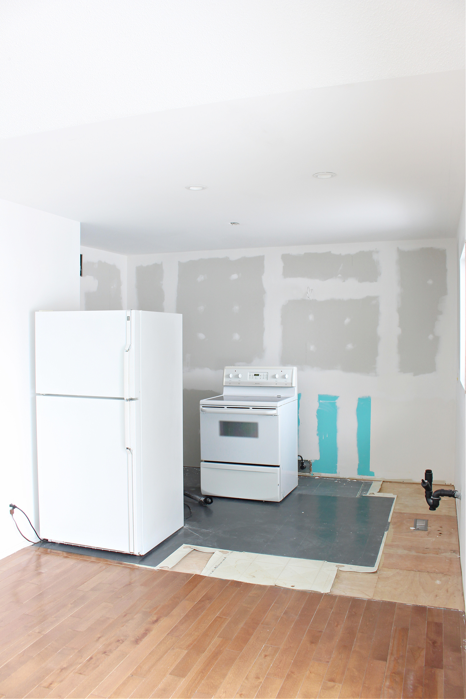 DIY Drywall in Kitchen