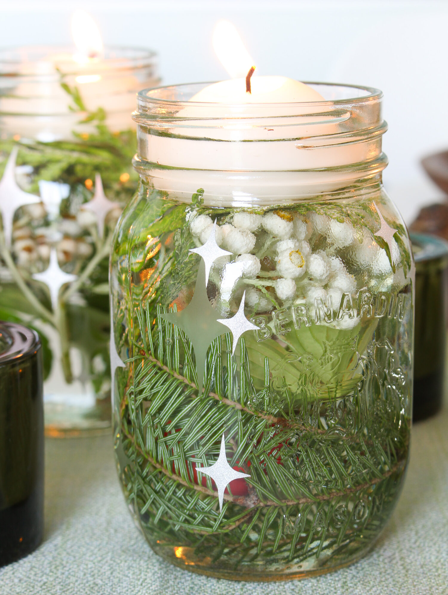 Cricut Craft Idea: Jars with Vinyl Stars and Candles