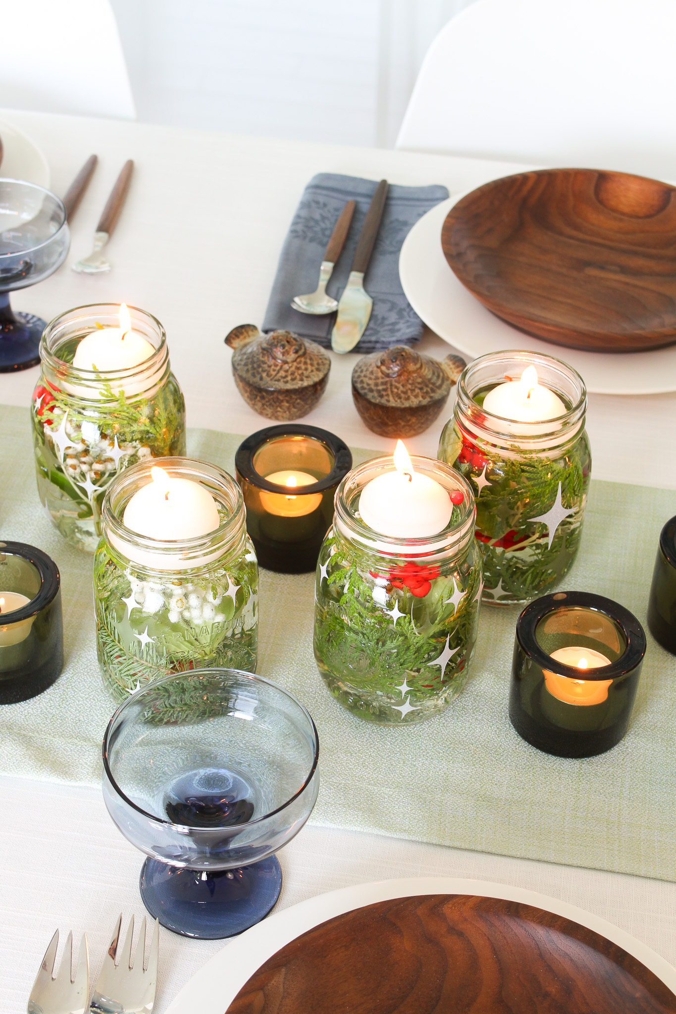 Cricut Etched Glass Mason Jar Centerpiece Idea