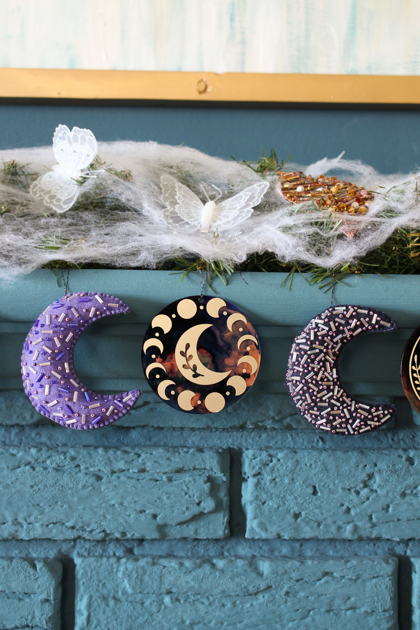 Felt Moon Garland DIY