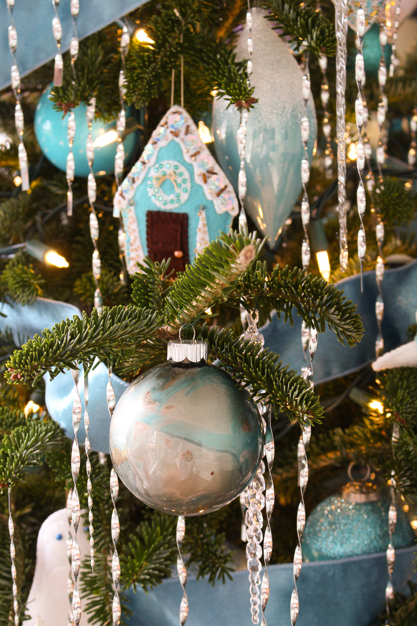 Where to Buy Metal Tinsel