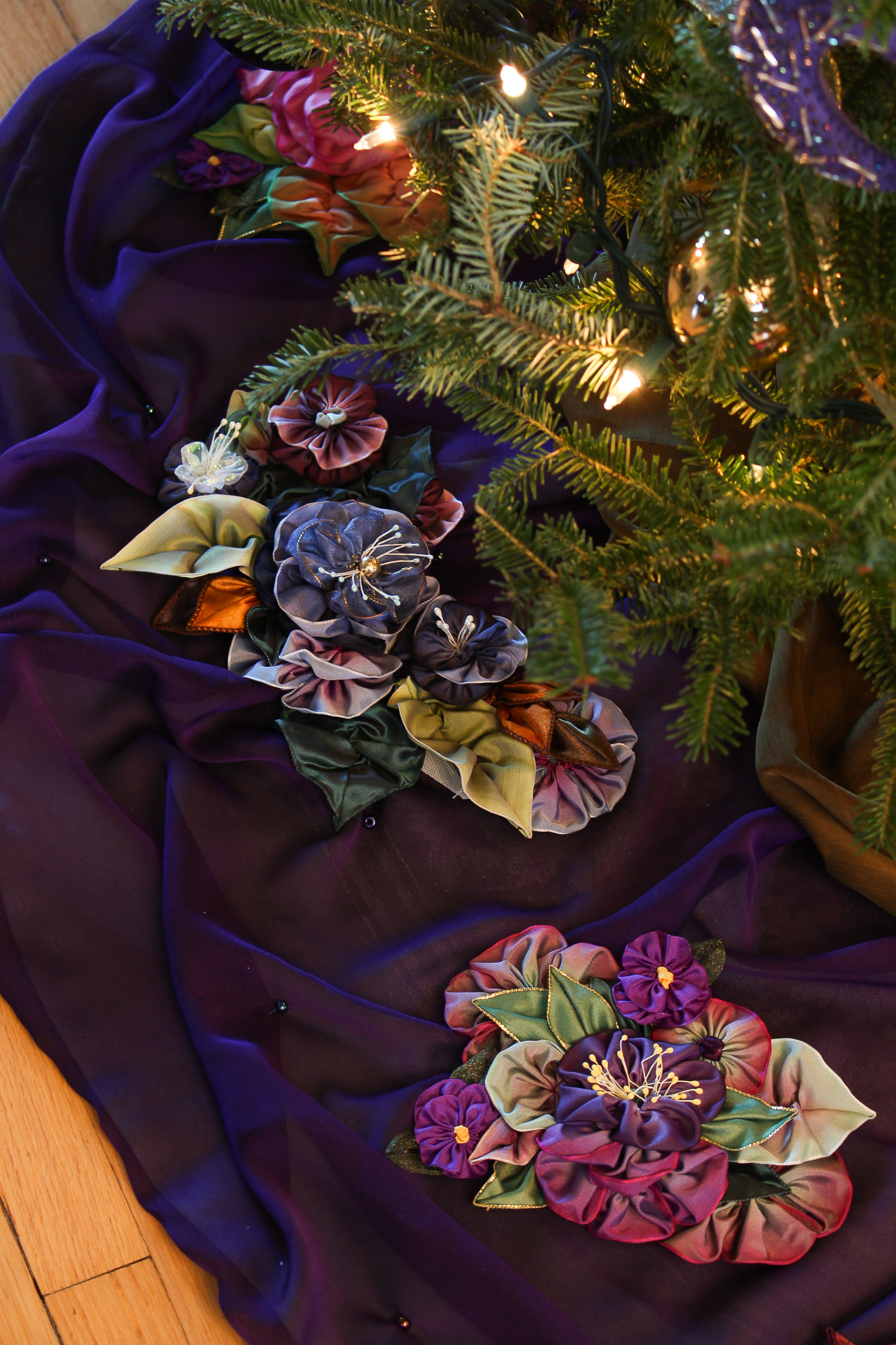 Flower Christmas Tree Theme