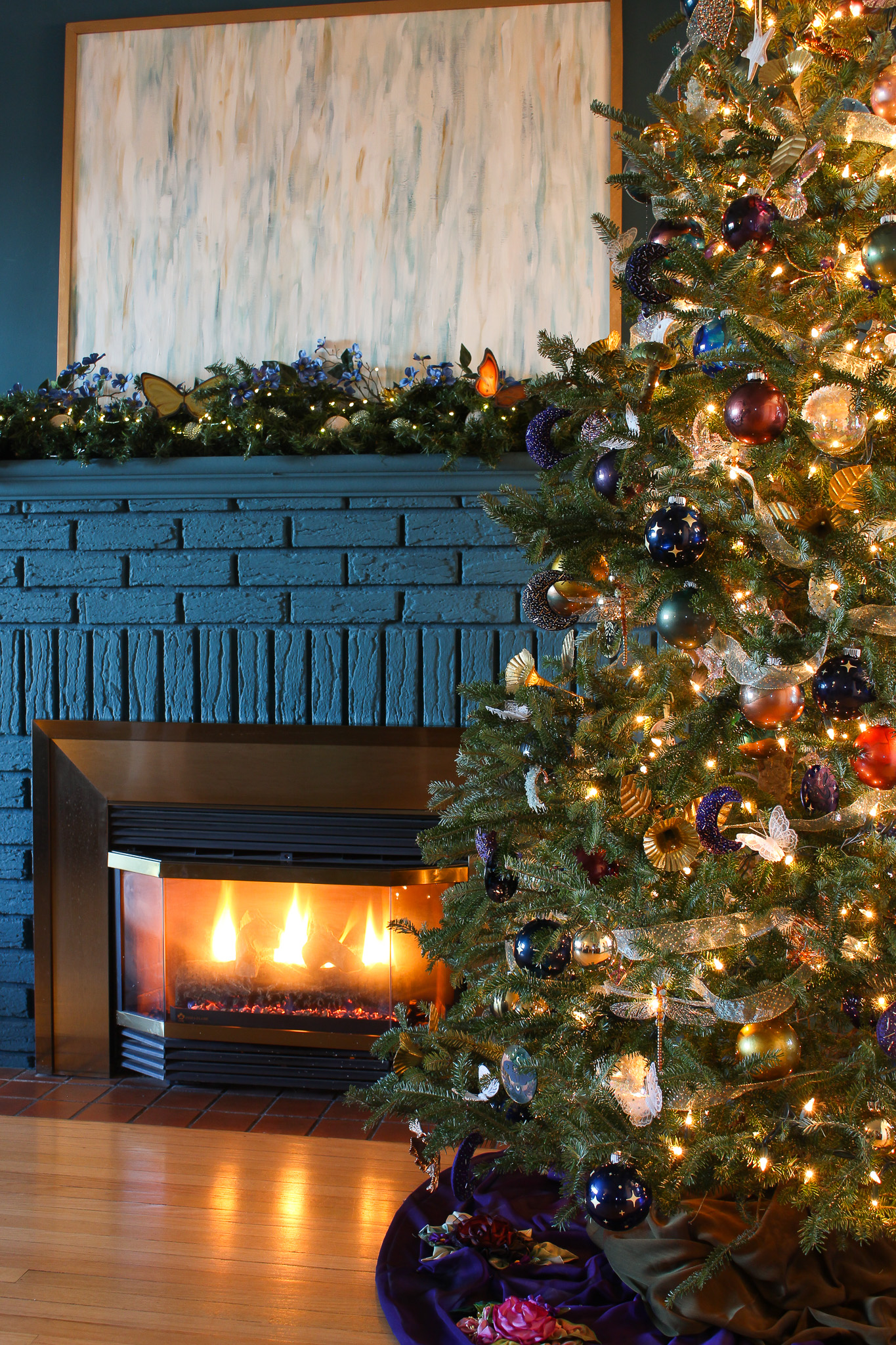 Floral Themed Christmas Tree