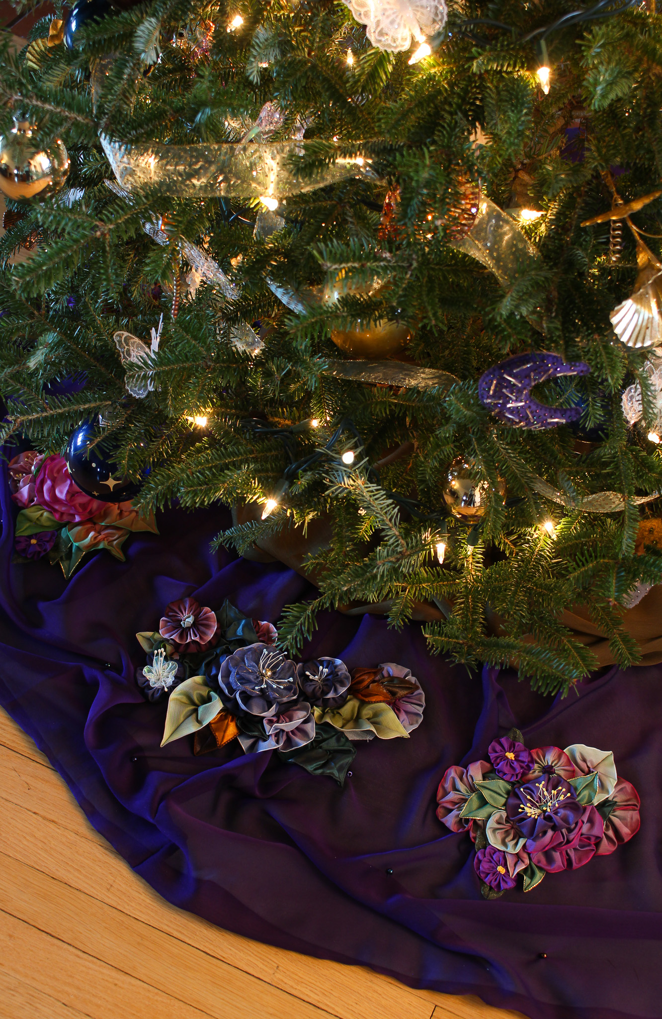DIY Floral Tree Skirt