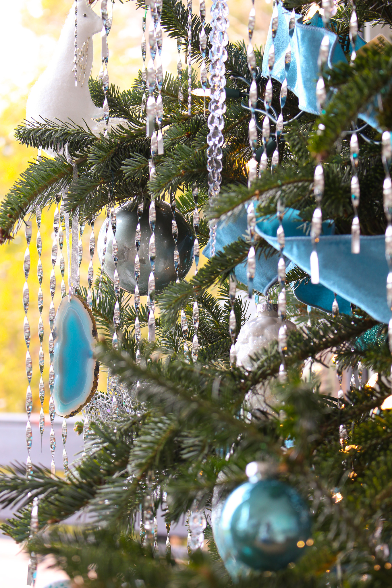 Lake Inspired Christmas Tree Theme