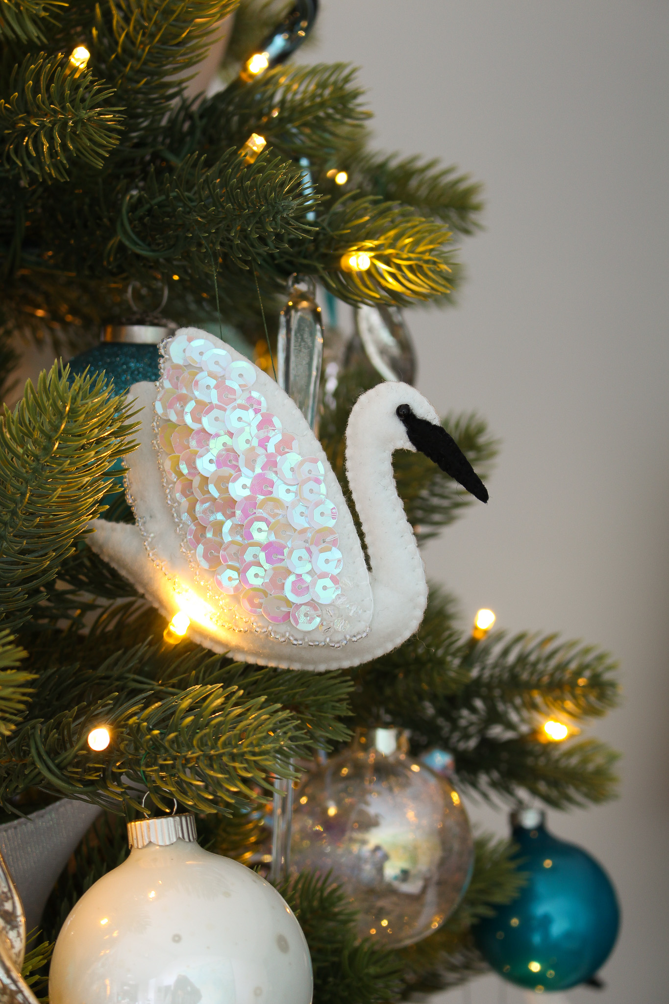 DIY Felt Swan Ornament
