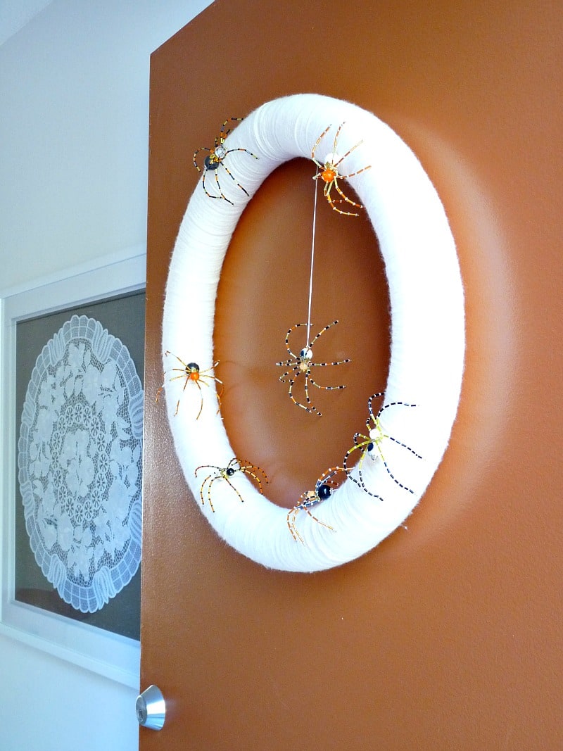 DIY Halloween Spider Wreath