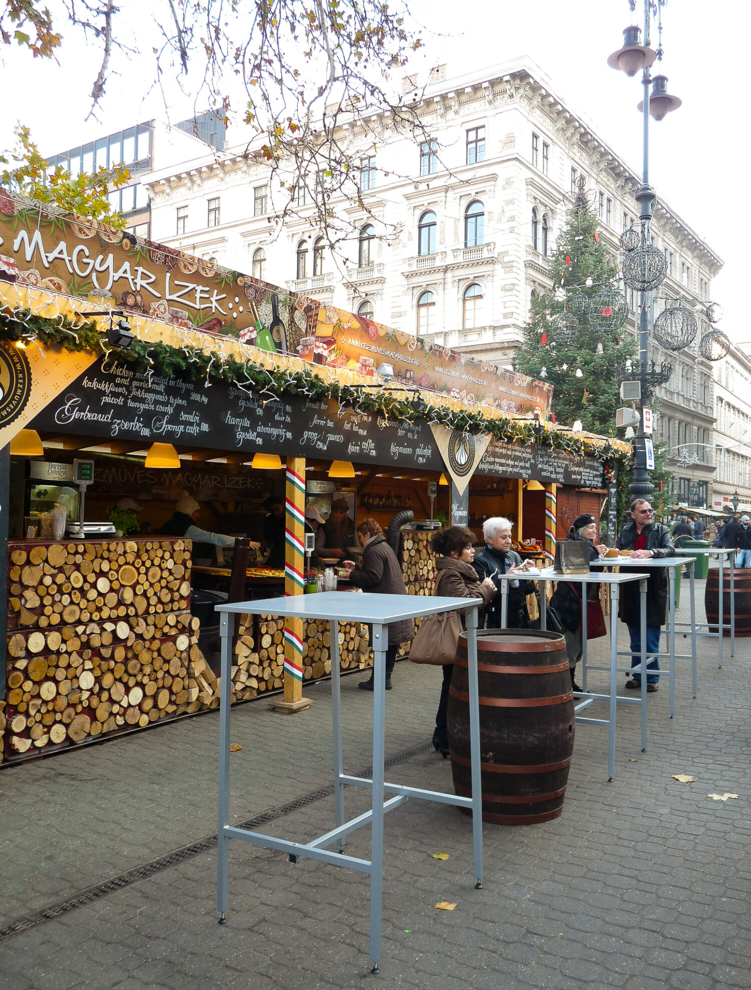 Budapest Christmas Fair + Craft Market in V&ouml;r&ouml;smarty Square