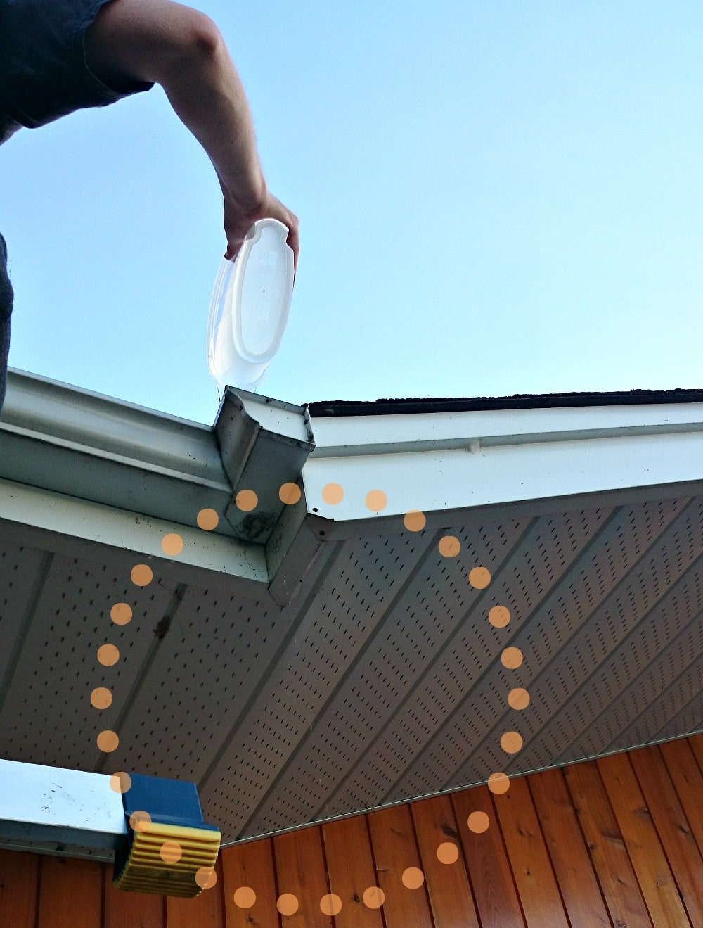 Cheap Way to Fix Leaking Gutters