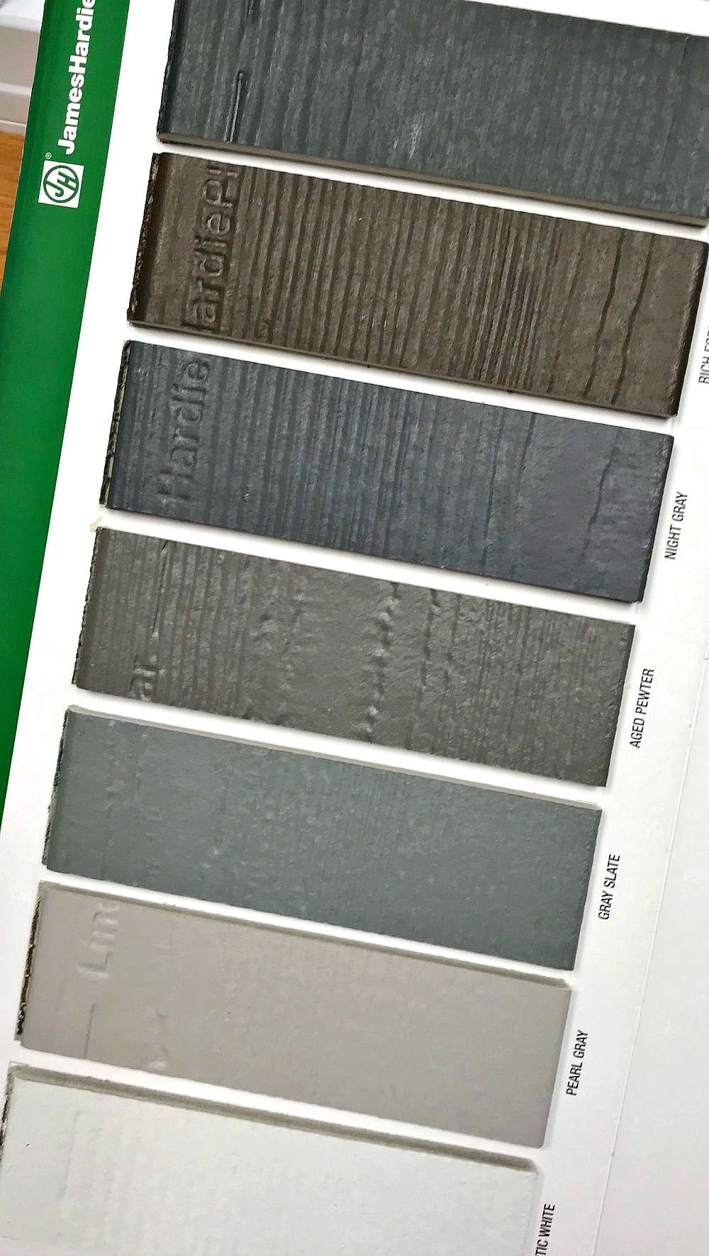 HardiePlank Pros and Cons