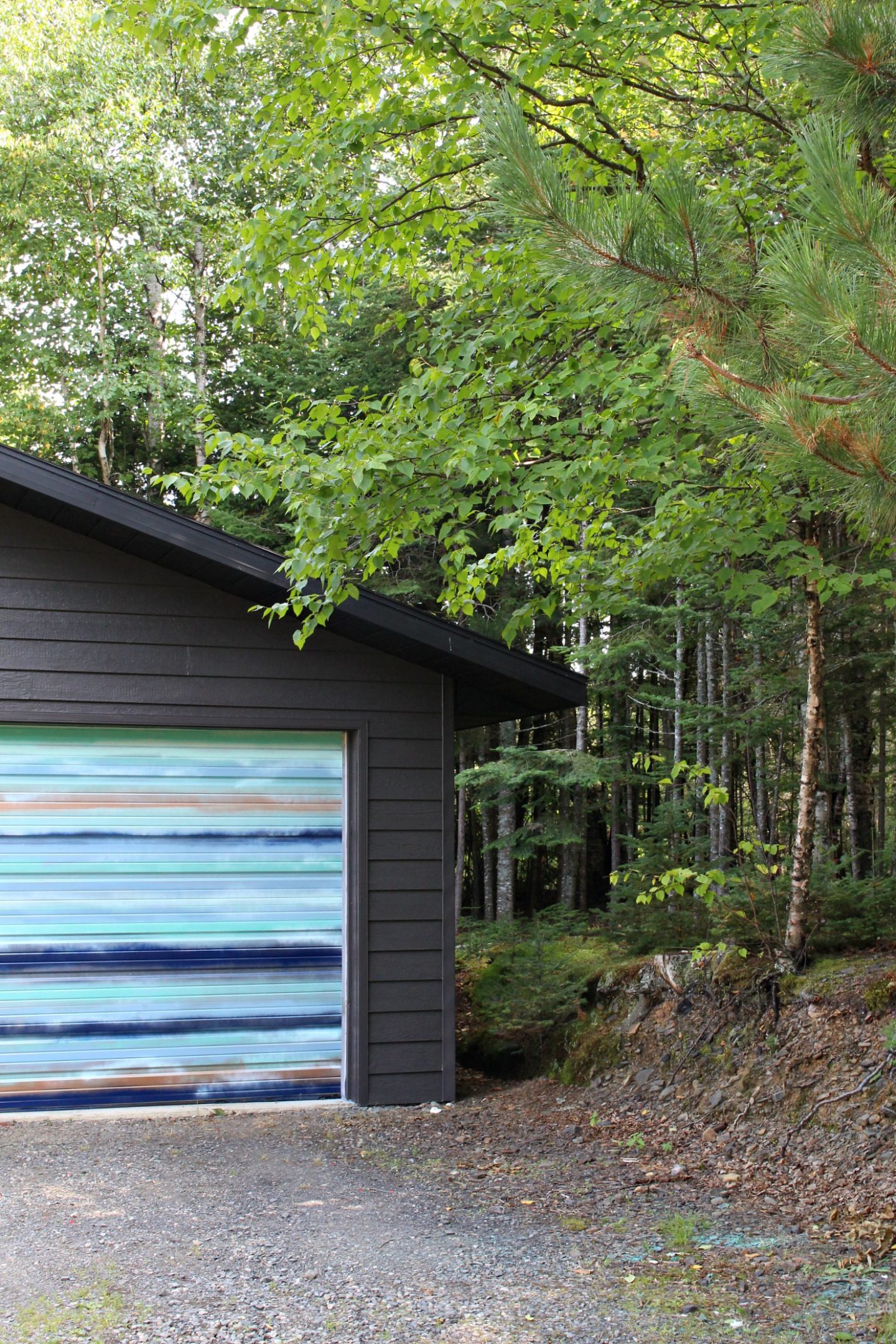 Garage Makeover: Painting Siding with a Paint Sprayer (Wagner Control Pro 150 Review)