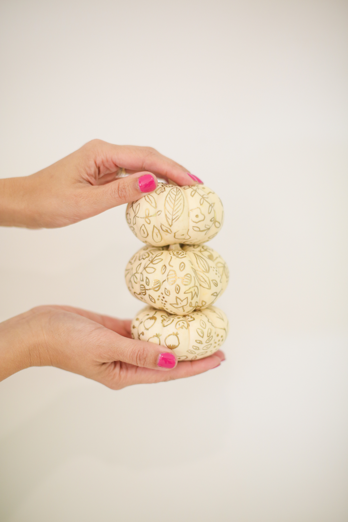 botanical print gold pumpkins