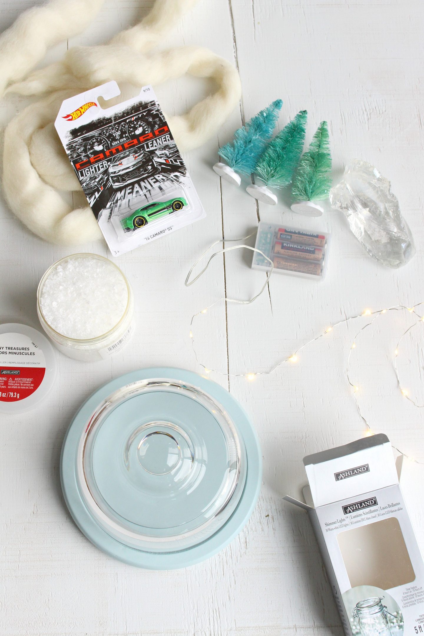 DIY Winter Diorama | aka The Camaro Cloche. Make this easy winter decor using a thrifted cheese cloche. #diy #holidaydecor 