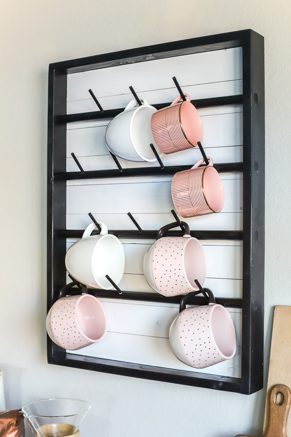 15 Stylish DIY Projects for Organizing Your Home #organizing #diy #diyhome #clutterbustingtips