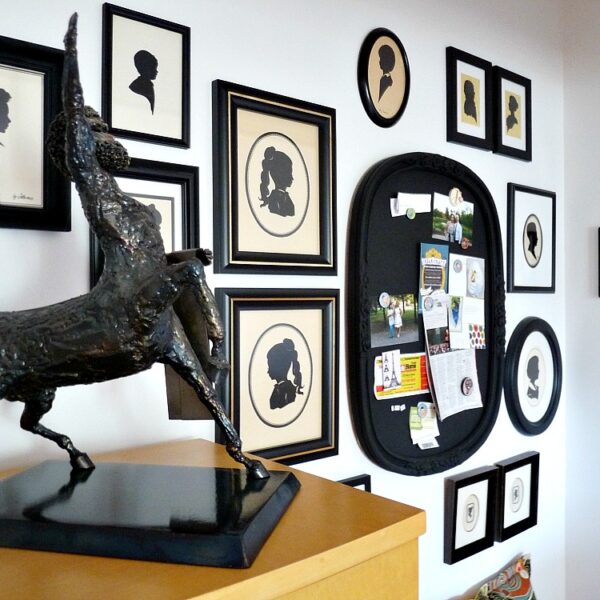 DIY MAGNETIC MEMO BOARD