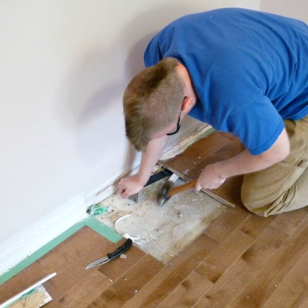 HOW TO REPLACE DAMAGED FLOOR BOARDS