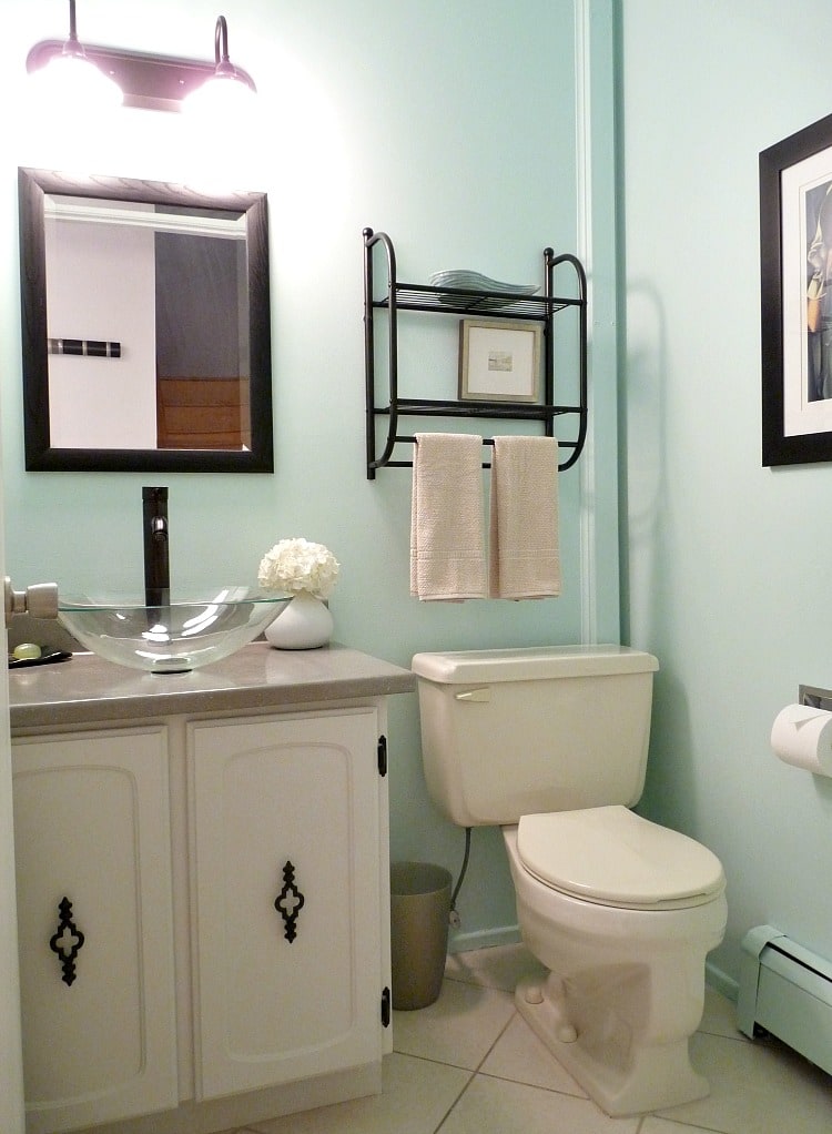 BUDGET-FRIENDLY POWDER ROOM MAKEOVER