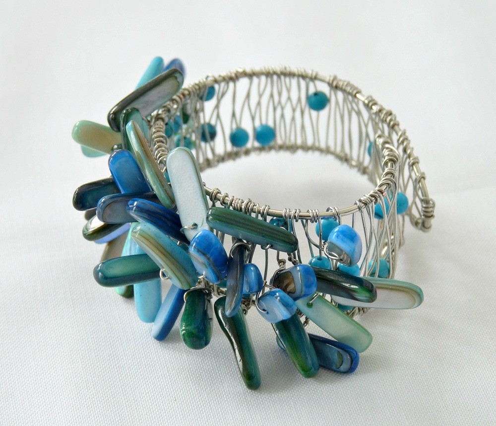 Beachy DIY Napkin Ring | 15 Beautiful Handmade Mother's Day Gift Ideas