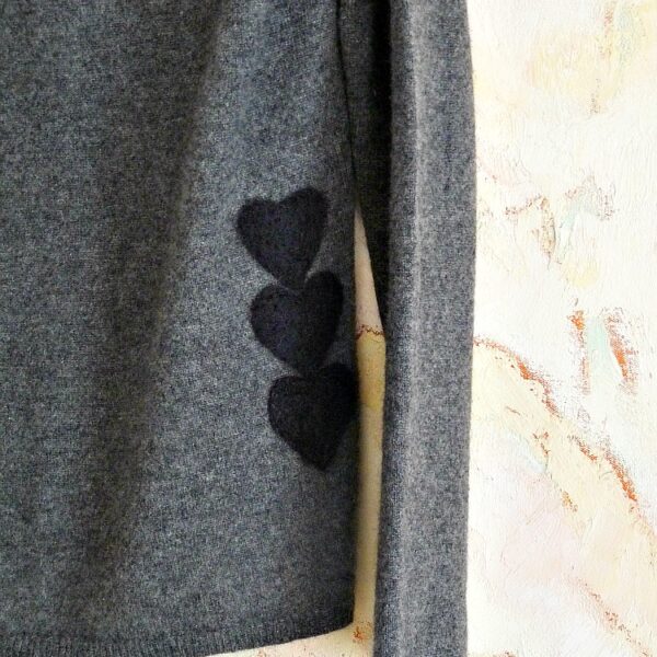 NEEDLE FELTED SWEATER APPLIQUE DIY TUTORIAL