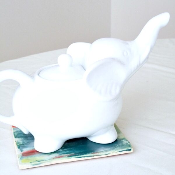 TURN A TRIVET INTO A TILE