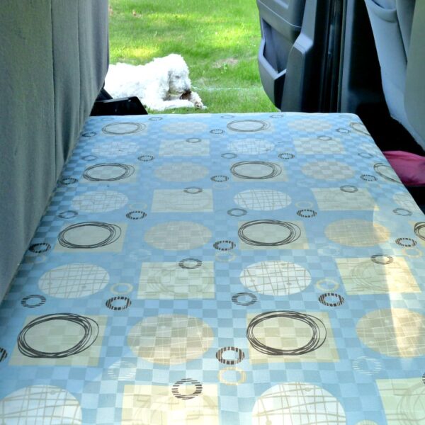 BUILD A PLATFORM FOR DOGS IN BACK SEAT OF TRUCK OR SUV