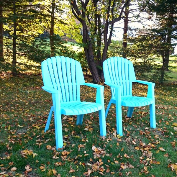 HOW TO PAINT PLASTIC LAWN CHAIRS