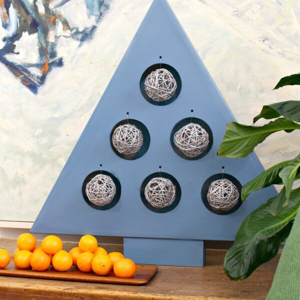 PLYWOOD CHRISTMAS TREE ALTERNATIVE