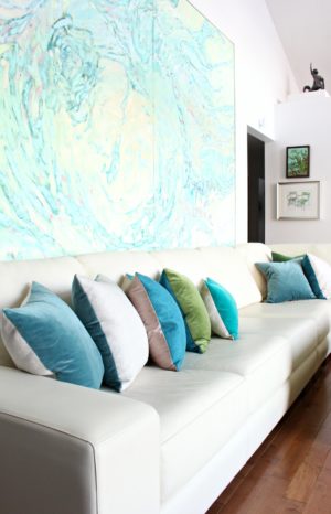 DIY COLOR BLOCKED VELVET PILLOWS