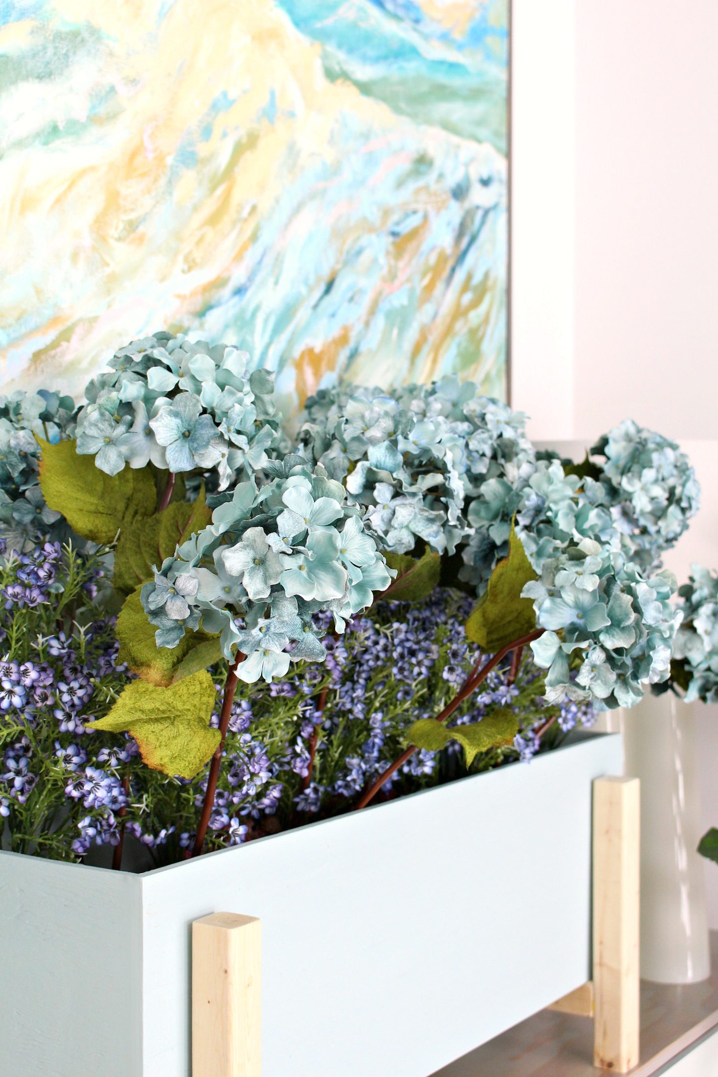 Easy Spring Tablescape + Dining Room Decor