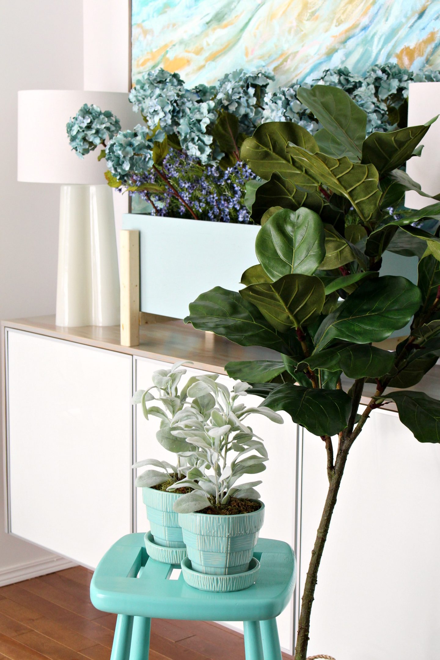 Easy Spring Tablescape + Dining Room Decor