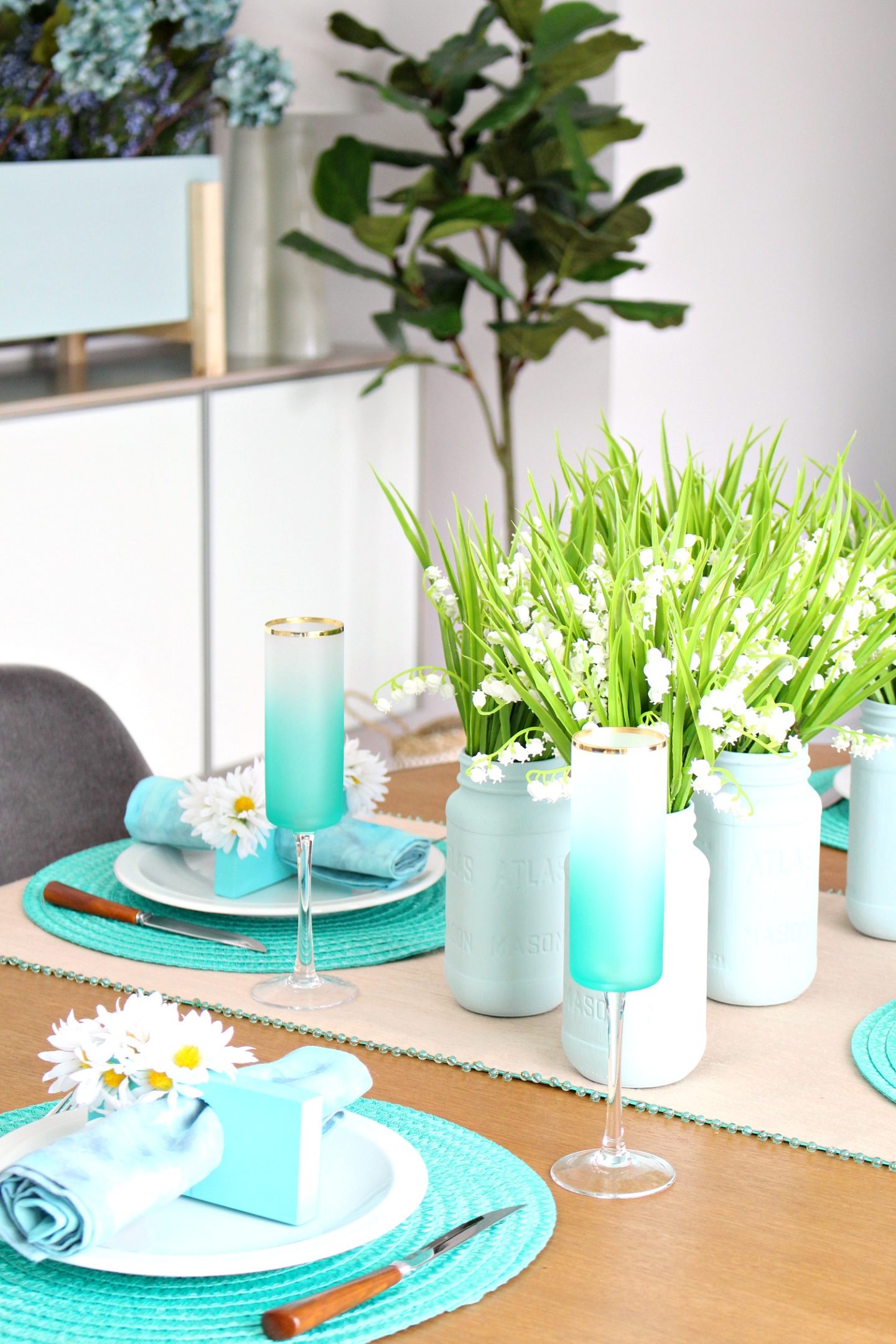 Turquoise Spring Tablescape + Dining Room Decor