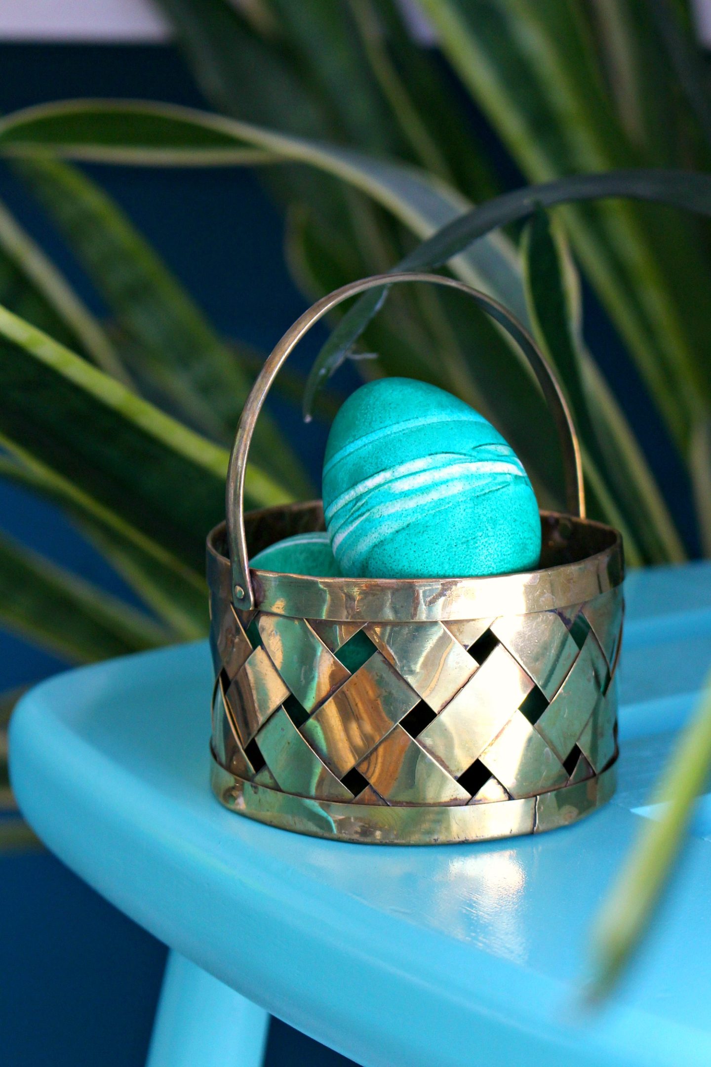 Rubber Band Easter Eggs | Last Minute Easter Egg Dyeing Idea