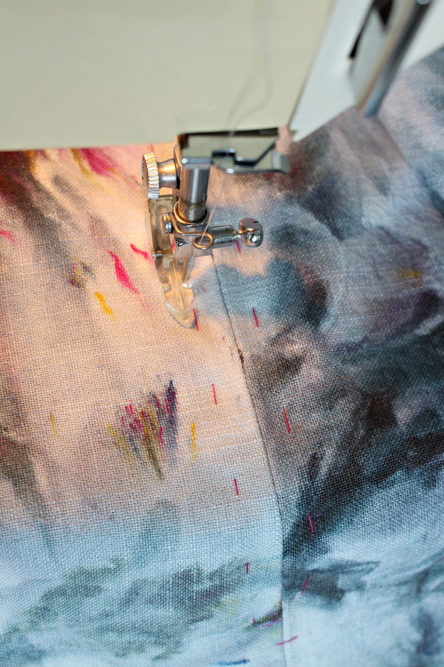 how to sew a throw pillow with a zipper