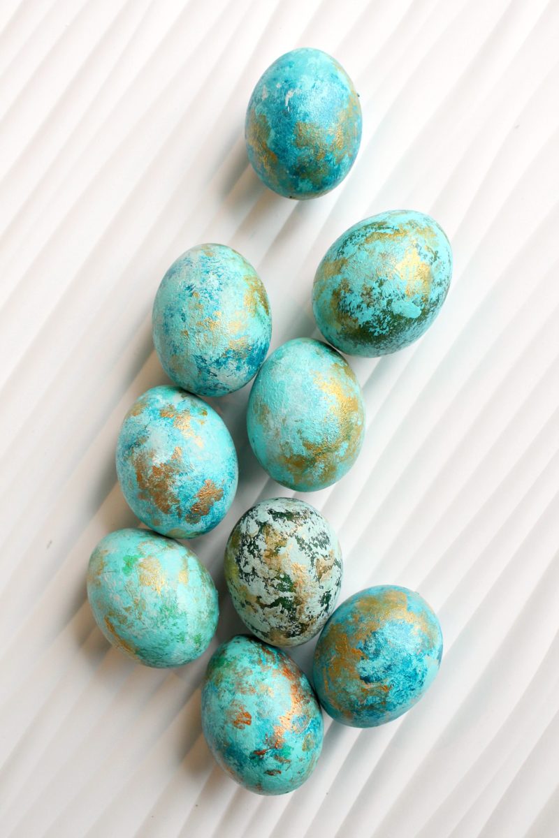 Abstract Painted Easter Eggs | Creative Egg Decorating Idea! | Dans le ...