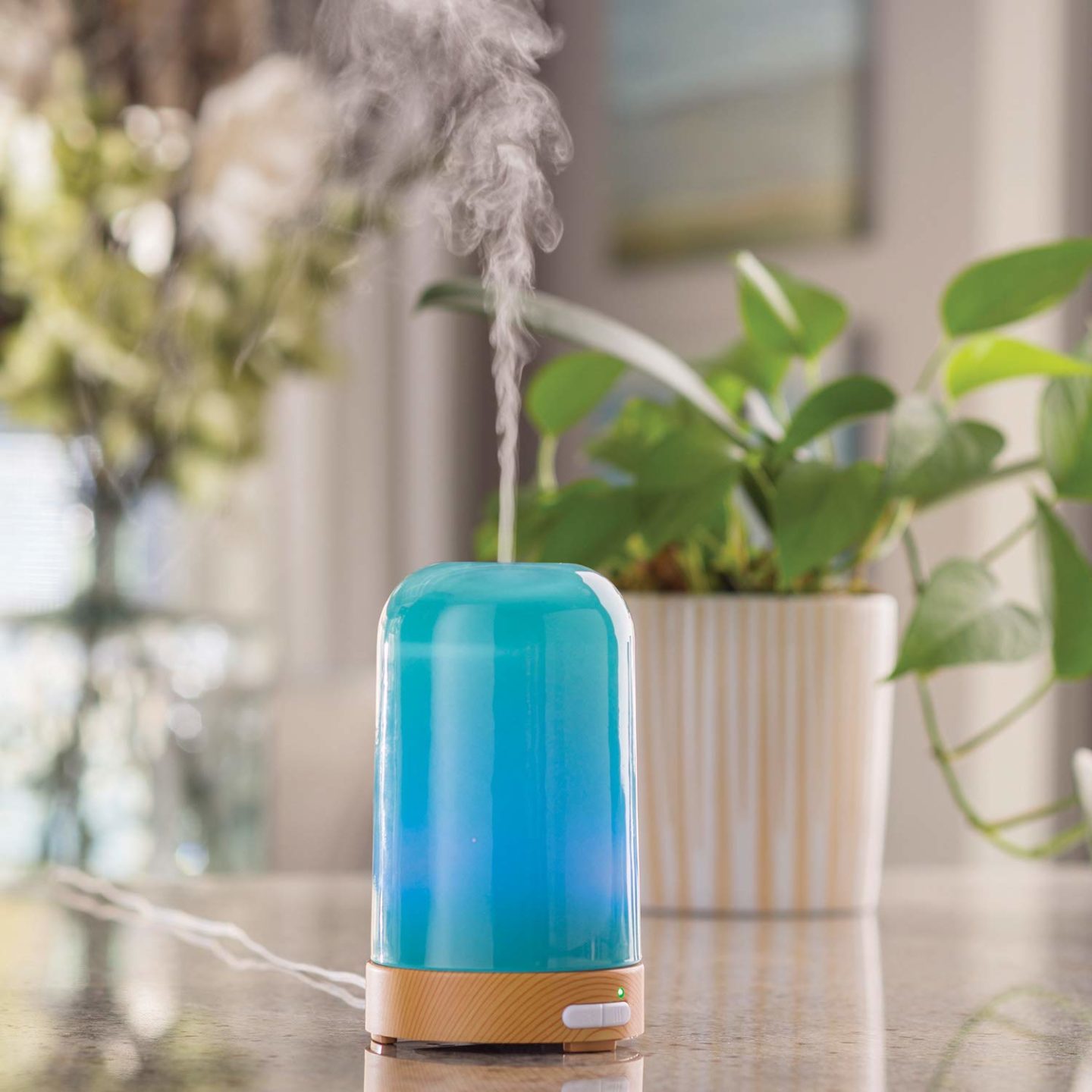 15+ Modern Essential Oil Diffusers Gift Guide Round Up