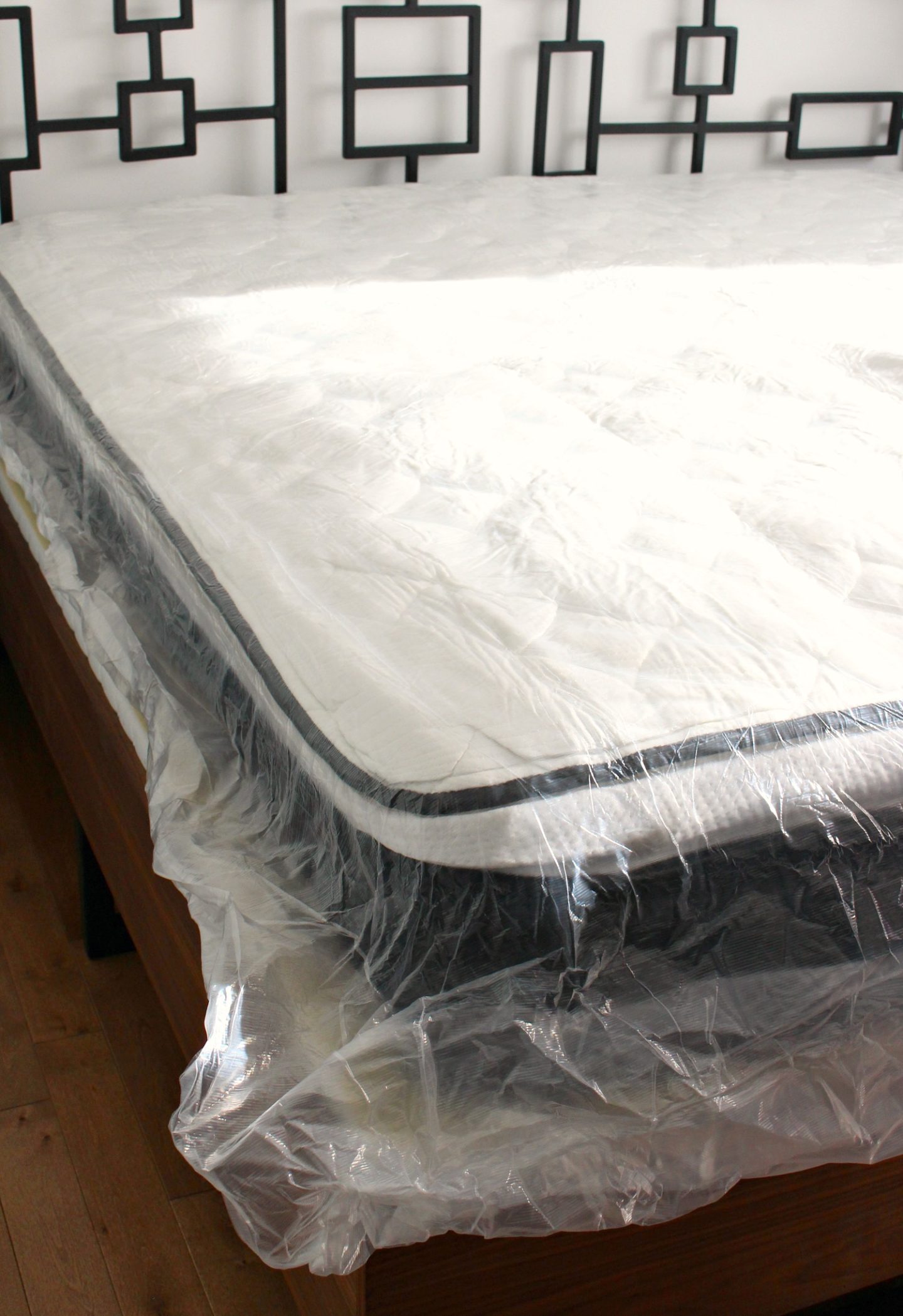 Nest Bedding Alexander Signature Hybrid Mattress Review