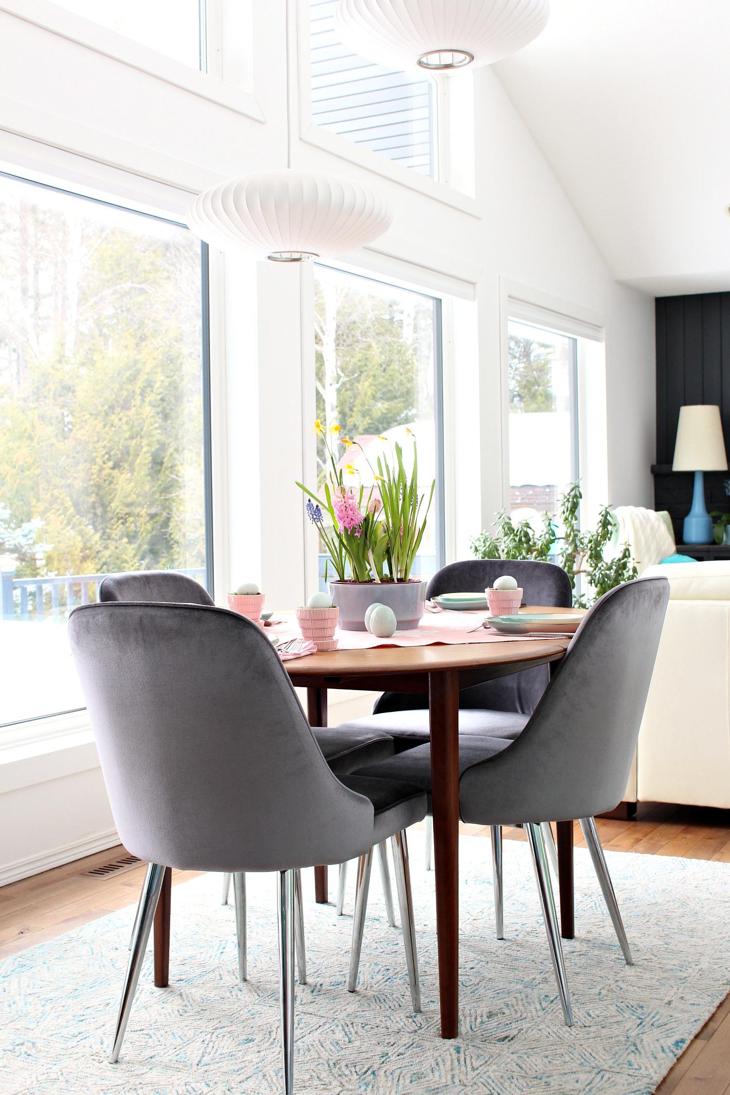 Vintage Spring Table Decor