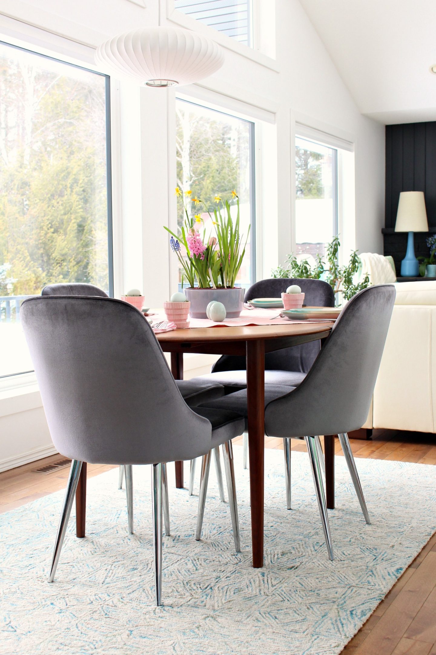 pink and aqua spring tablescape